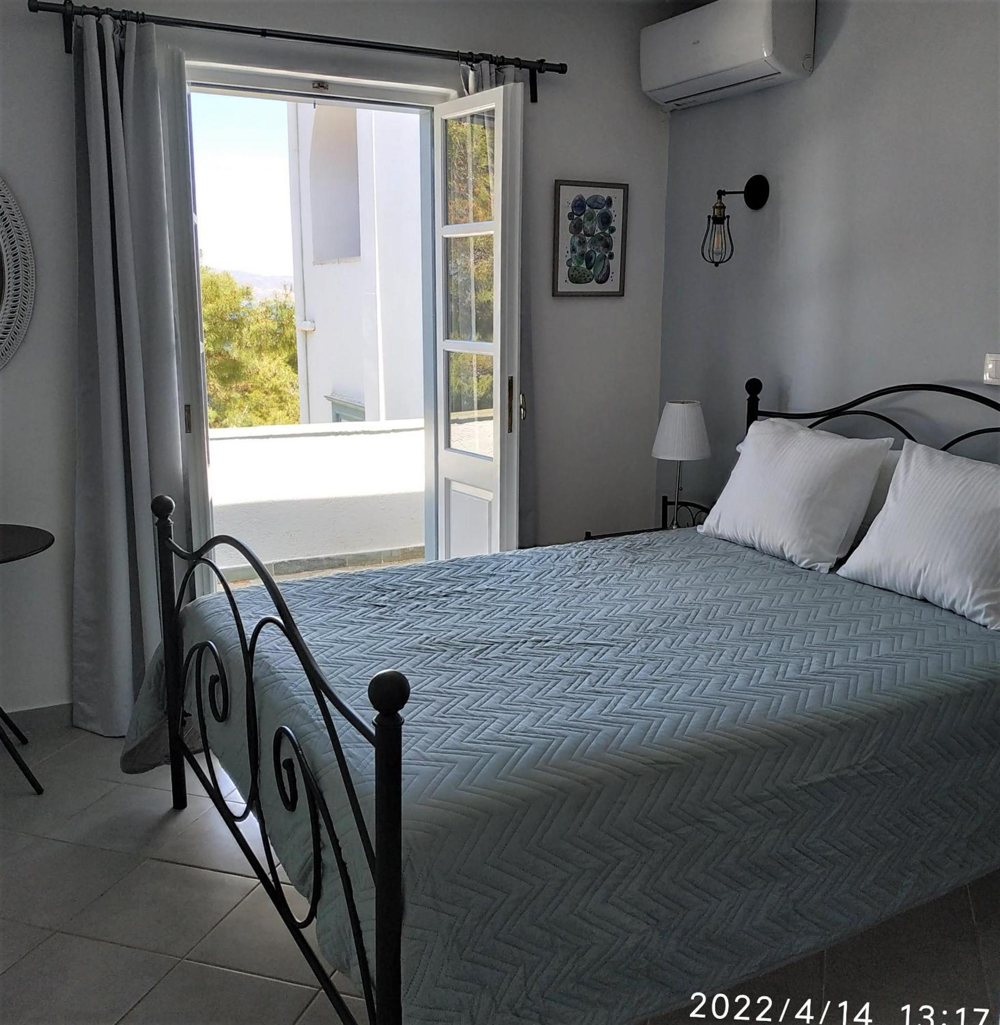 Pine Trees And Sea View Houses In Hydra - Daphne, Chloe, Myrto, Eleni Room photo